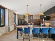 Maison 7 pièces 319 m²