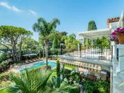 Maison 7 pièces 320 m²