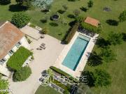 Maison 7 pièces 320 m²