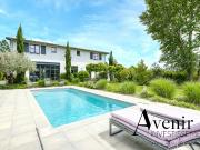 Maison 7 pièces 320 m²