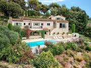 Maison 7 pièces 328 m²