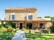 Maison 7 pièces 340 m²