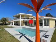 Maison 7 pièces 344 m²