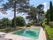 Maison 7 pièces 350 m²