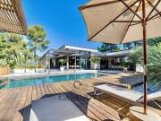 Maison 7 pièces 365 m²