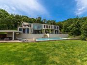 Maison 7 pièces 370 m²