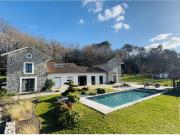 Maison 7 pièces 370 m²