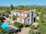 Maison 7 pièces 370 m²