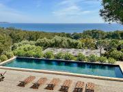 Maison 7 pièces 370 m² Maison 7 pièces 370 m²