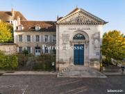 Maison 7 pièces 386 m²