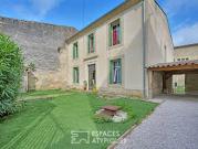 Maison avec piscine et jardin