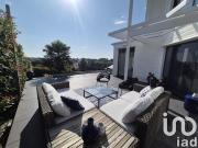 Maison avec jardin et terrasse