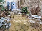 Maison en bord de mer avec jardin