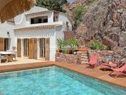 Maison avec piscine et jardin