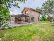 Maison avec jardin et terrasse