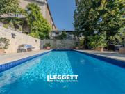 Maison avec piscine et jardin