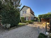 Maison 8 pièces 245 m²