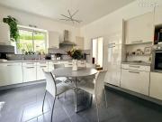 Maison 8 pièces 170 m²