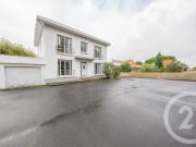 Maison 8 pièces 179 m²