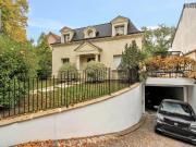 Maison 8 pièces 180 m²