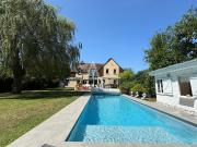 Maison 8 pièces 180 m²