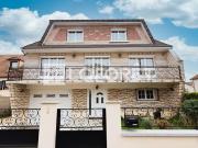 Maison 8 pièces 184 m²