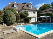 Maison 8 pièces 185 m²