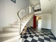 Maison 8 pièces 193 m²