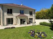 Maison 8 pièces 193 m²