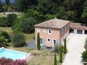 Maison 8 pièces 194 m²