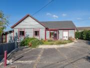 Maison 8 pièces 197 m² Maison 8 pièces 197 m²