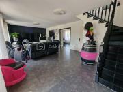 Maison 8 pièces 197 m²
