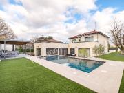 Maison 8 pièces 200 m²