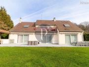 Maison 8 pièces 200 m²