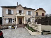 Maison 8 pièces 201 m²