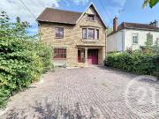 Maison 8 pièces 201 m²