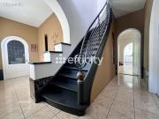 Maison 8 pièces 201 m²