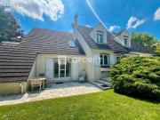 Maison 8 pièces 202 m²