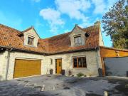 Maison 8 pièces 202 m²