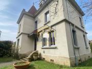 Maison 8 pièces 203 m²