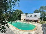 Maison 8 pièces 206 m²