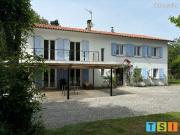 Maison 8 pièces 207 m²