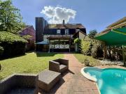 Maison 8 pièces 207 m²