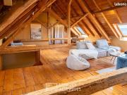 Maison 8 pièces 210 m²