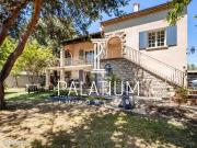 Maison 8 pièces 210 m²