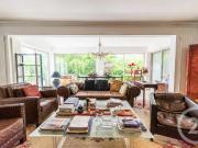 Maison 8 pièces 211 m²