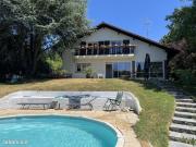 Maison 8 pièces 237 m²