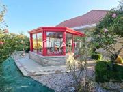 Maison 8 pièces 213 m²