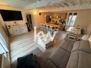 Maison 8 pièces 214 m²