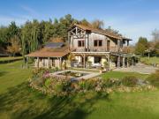 Maison 8 pièces 215 m²